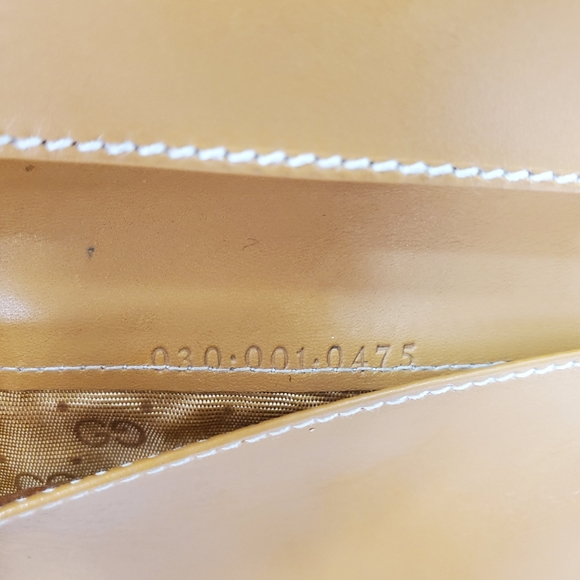 Gucci Vintage check book/ passport wallet - Picture 6 of 13